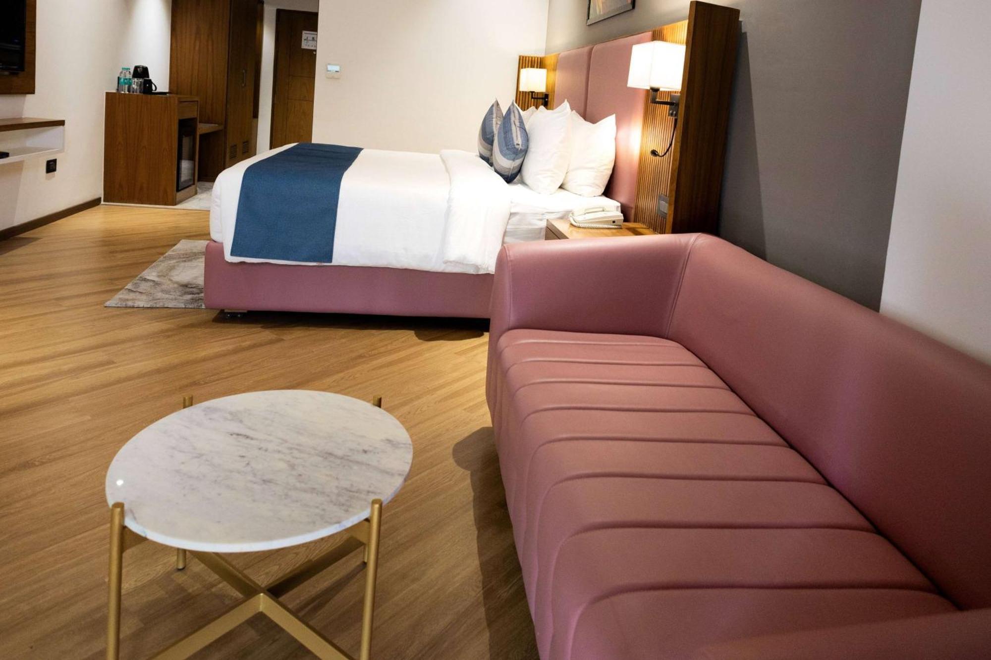 Ramada Encore By Wyndham Viramgam Esterno foto
