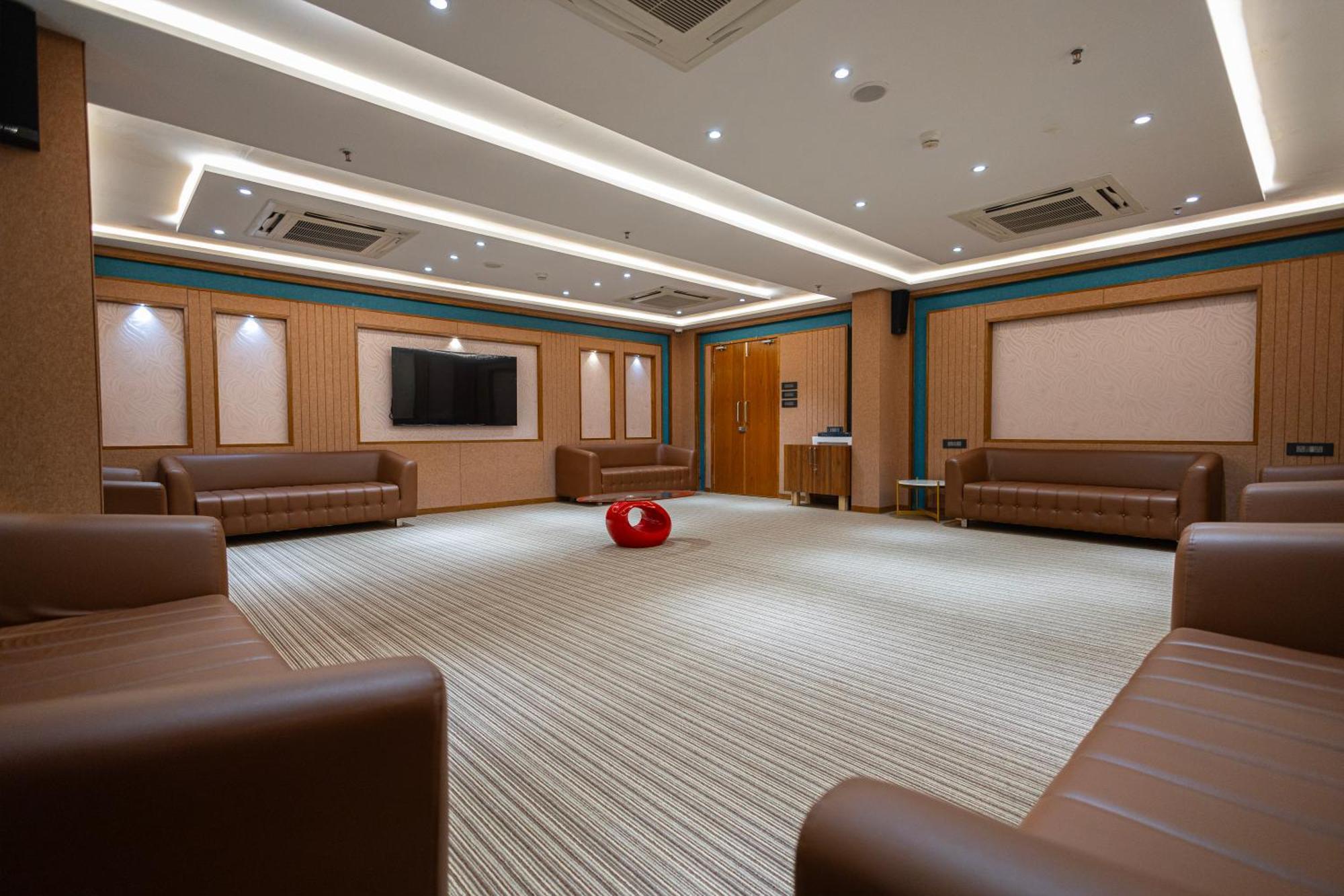 Ramada Encore By Wyndham Viramgam Esterno foto