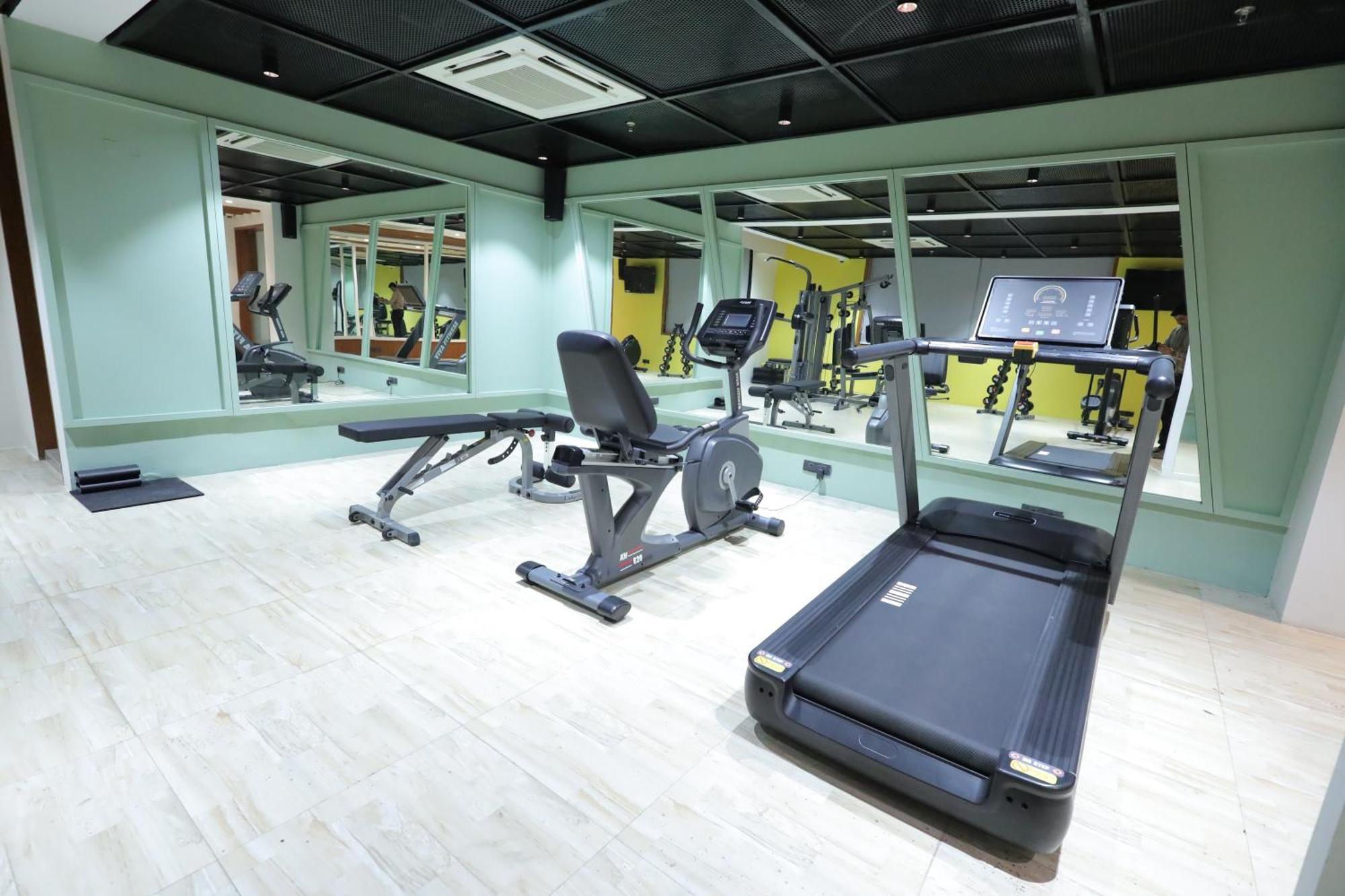 Ramada Encore By Wyndham Viramgam Esterno foto